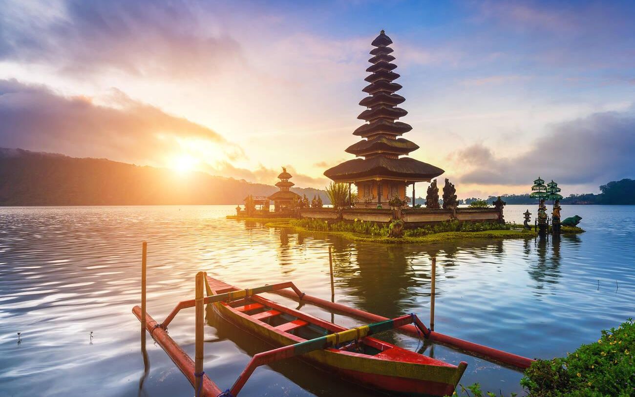 Ulun Danu Beratan Lake